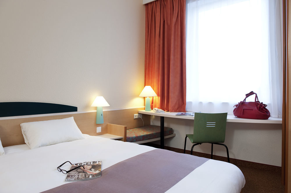 Ibis Senlis Hotel Senlis  Kültér fotó